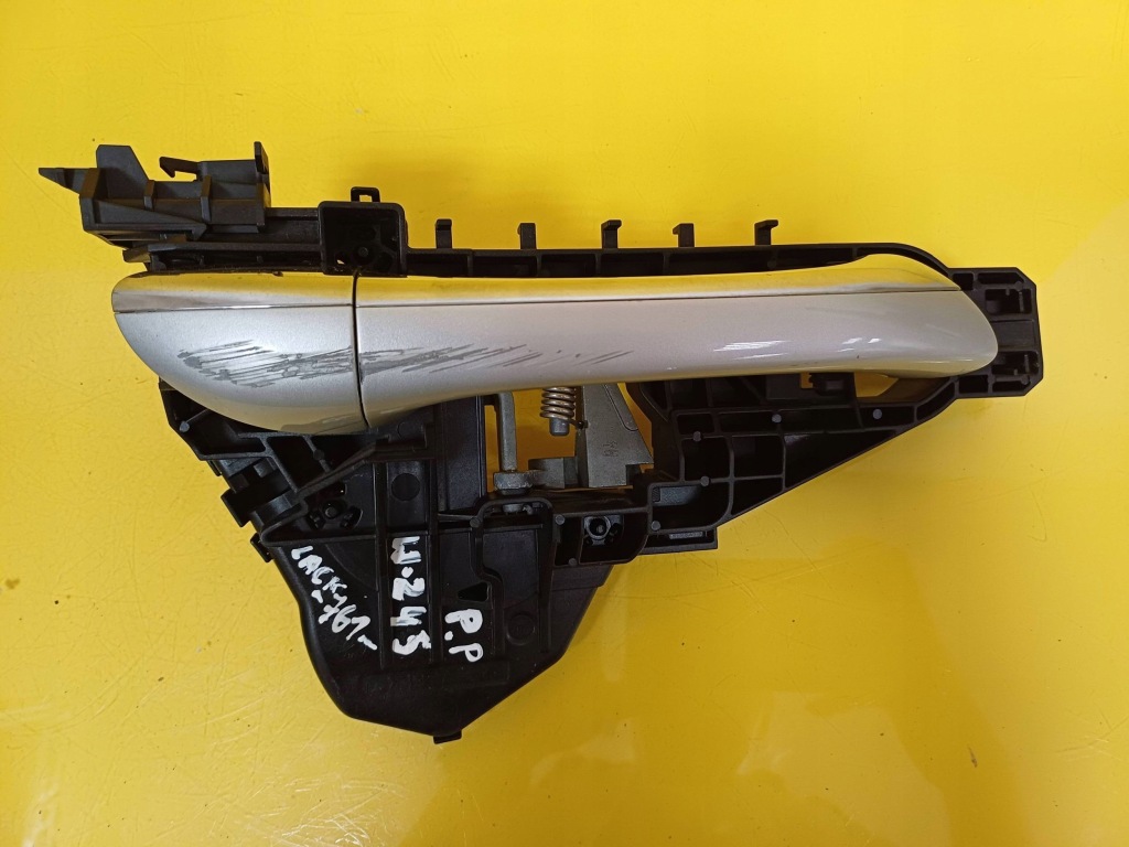 фото №1, Ручка наружная правый перед mercedes w245 lak: 761 nr179