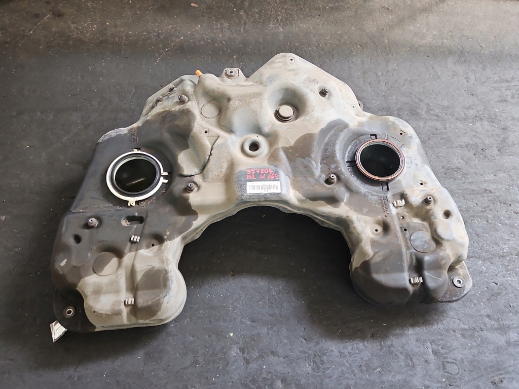 Купити Бак пального bak mercedes ml w164 3.0 cdi 642940