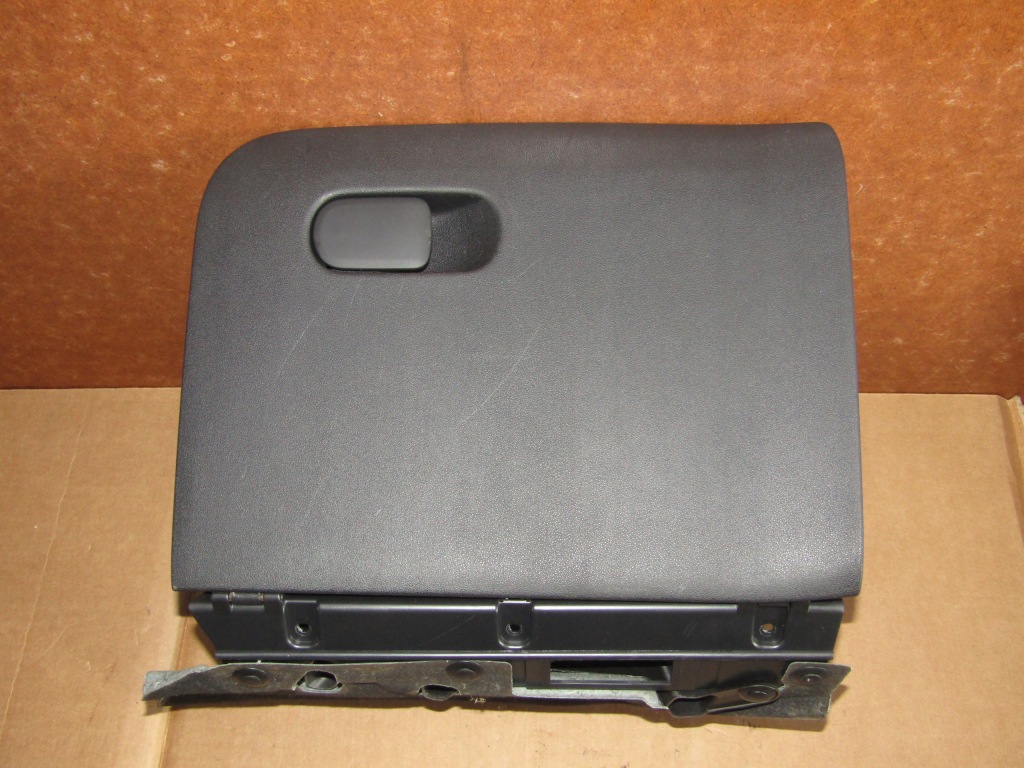 фото №1, Бардачок пассажира citroen c3 picasso 1.4 16v 2008r