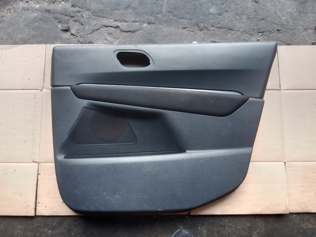 фото №1, Обшивка двері правий перед peugeot 5008
