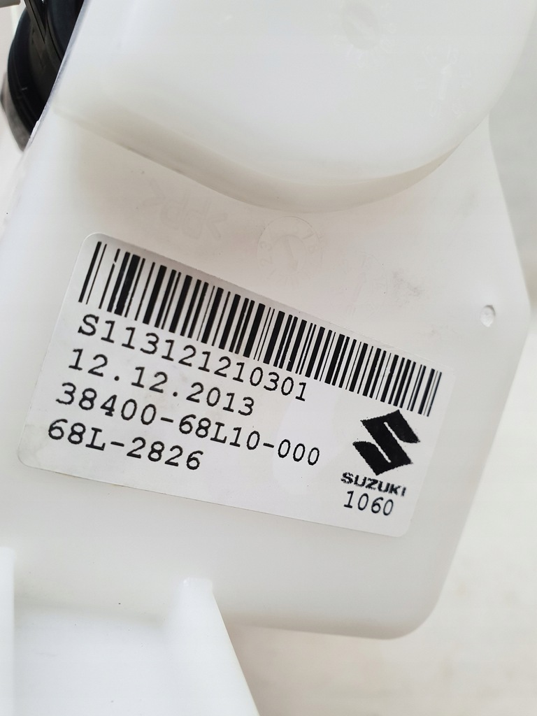 фото №10, Suzuki swift v mk7 10-17 бачок омивача перед 38400-68l10