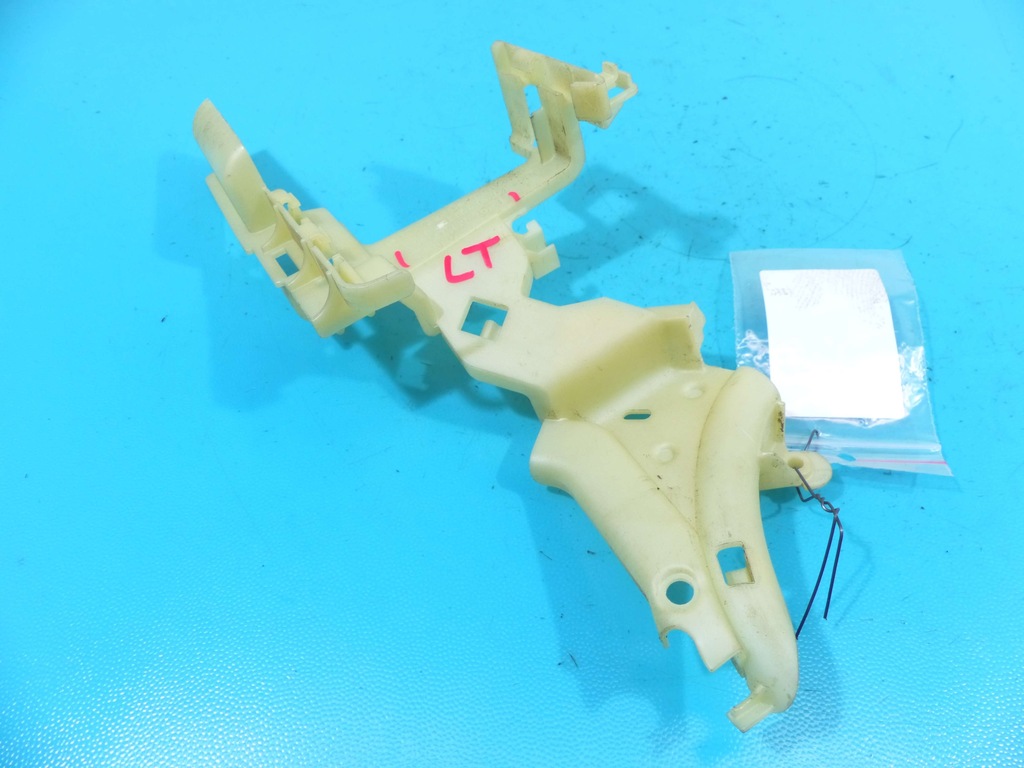 фото №1, Кронштейн замка лівий задня vw passat cc lift