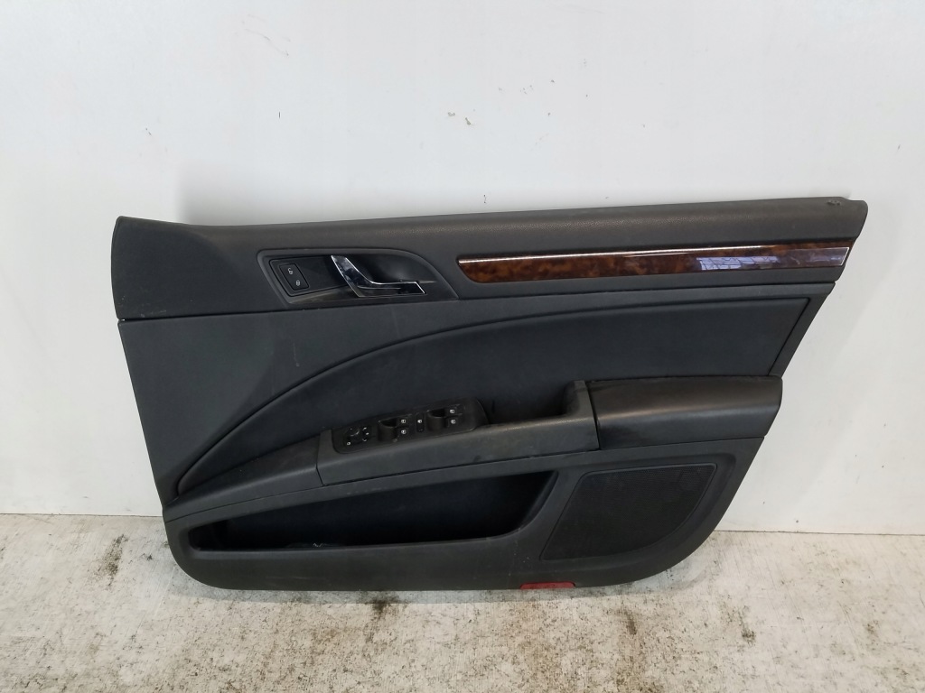 фото №1, Обивка обшивка дверь правый перед skoda superb ii lift