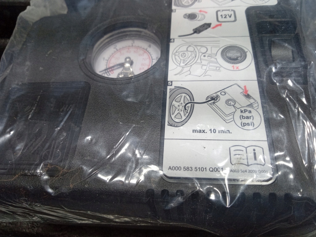 Mercedes gls x167 вкладиш багажника a1678960600 a16768077019 Недорого