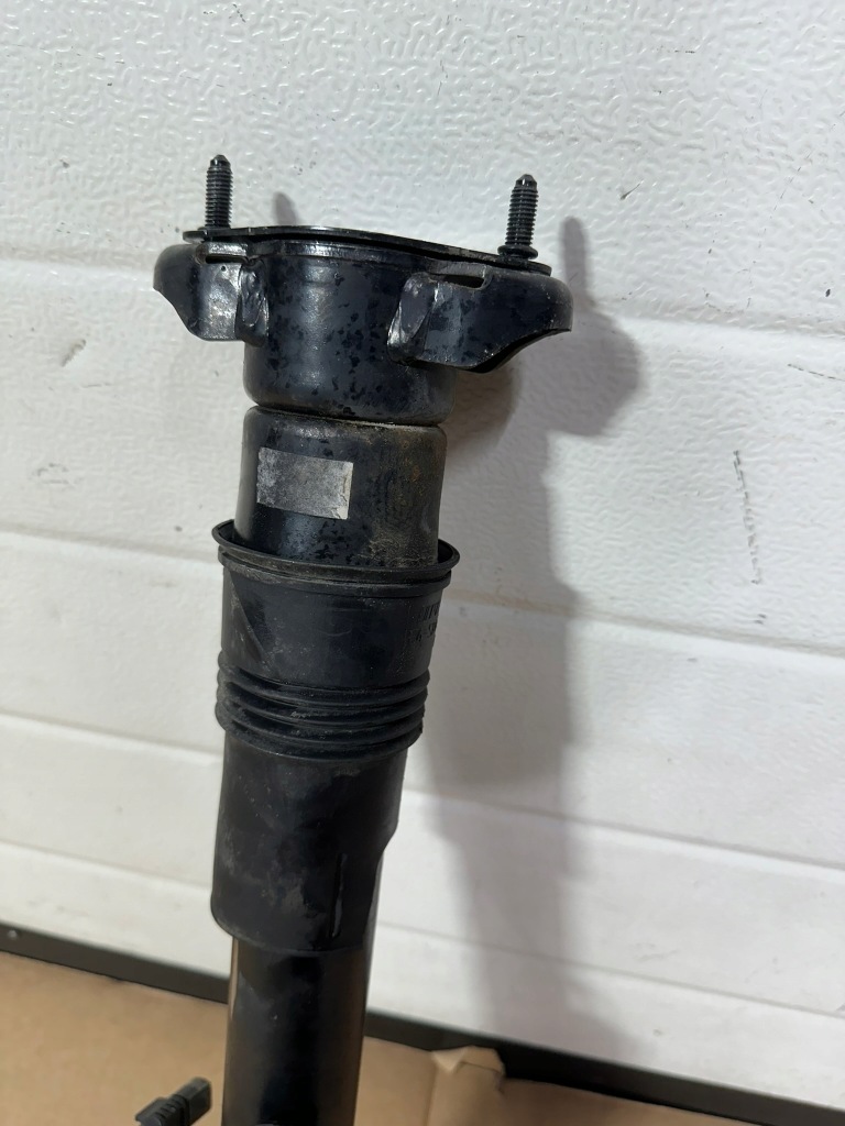 Амортизатор левый задний , левый задний mercedes ml w164 6.3 amg Оригинал