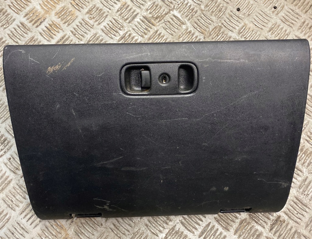 фото №1, Бардачок пассажира mitsubishi pajero iii