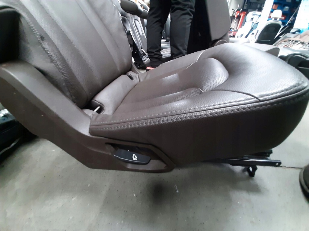 фото №15, Audi q7 2005- заднее сиденье drugi trzeci ряд кожа коричневая