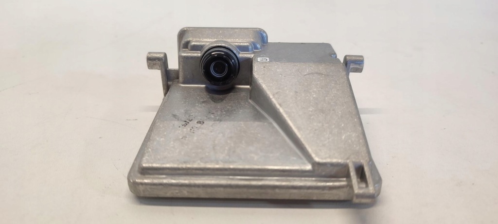 фото №1, Skoda octavia iii камера передня асистент поперечина 5q0980653c