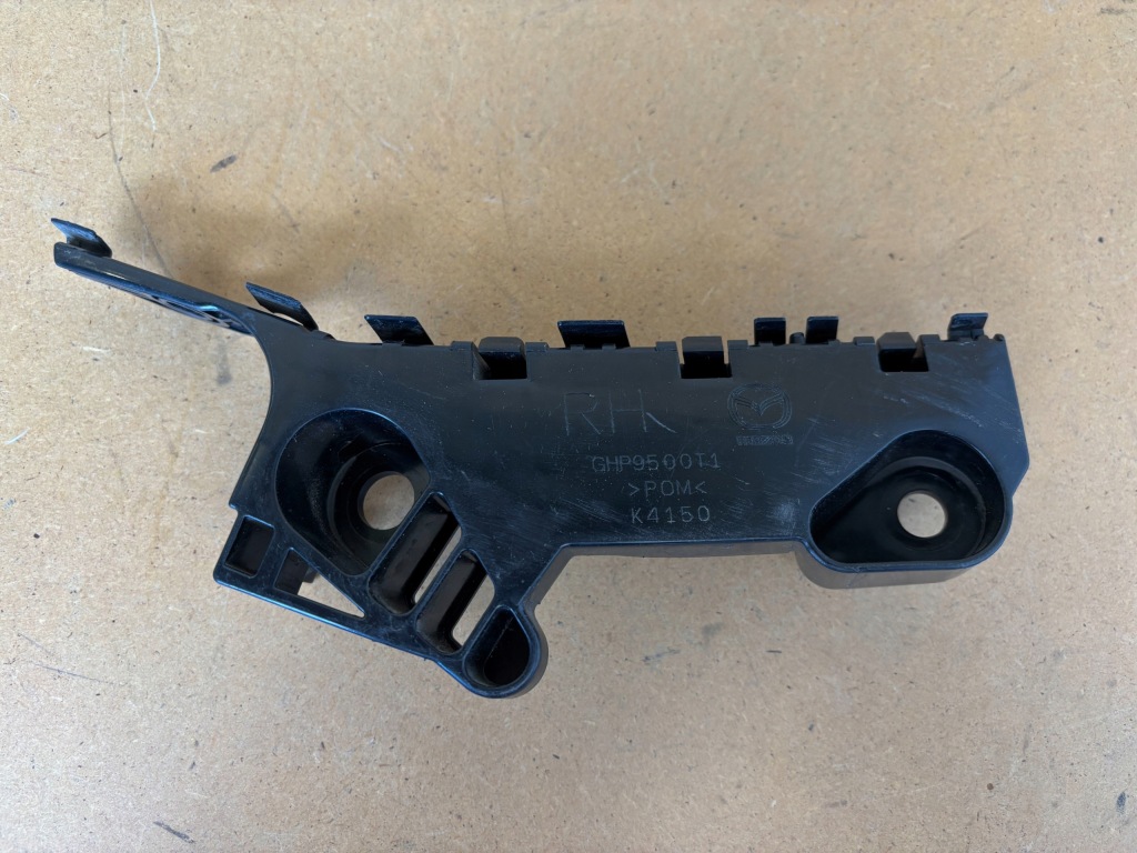 фото №1, Напрямна бампера правий перед mazda 6 gj