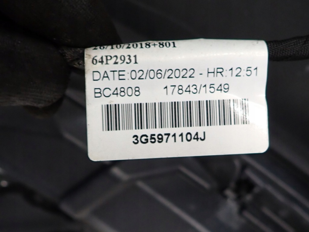 Бампер задний  задний оригинал vw passat b8 4xpdc жгут 3g5807421 седан на фаркоп Недорого