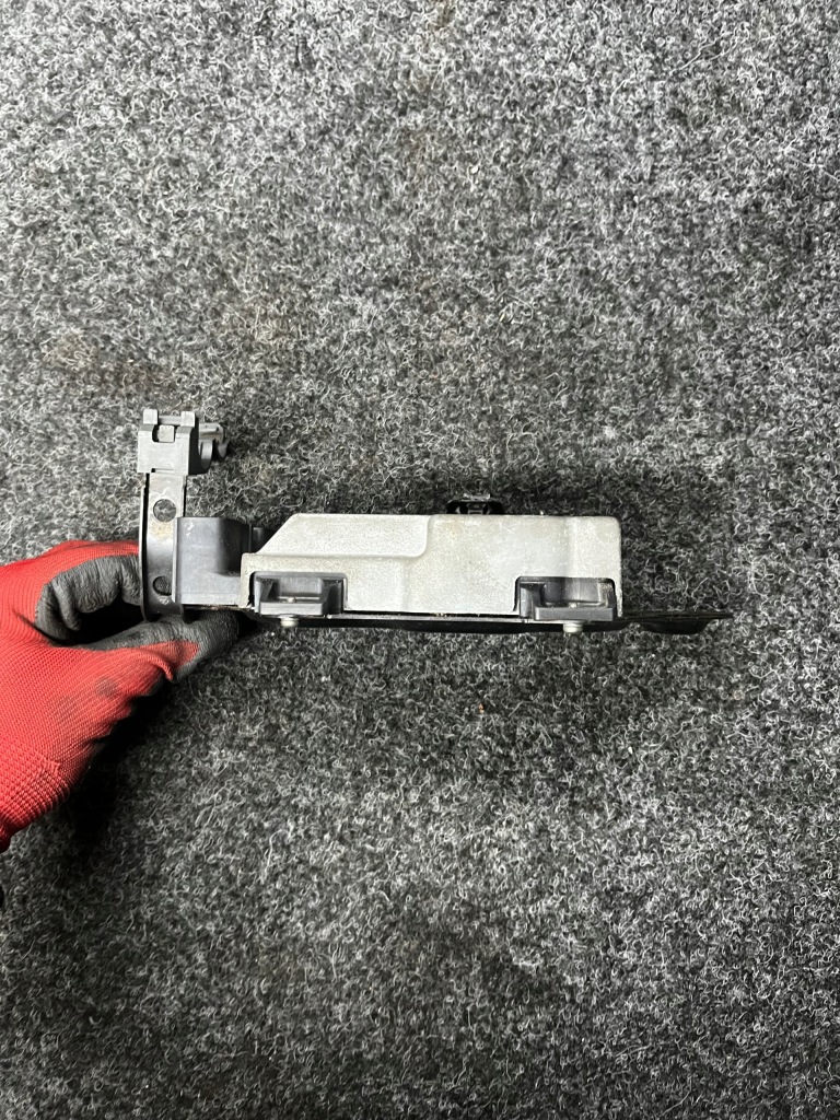 Купить Блок управления модуль форсунок toyota avensis t25 8987120070