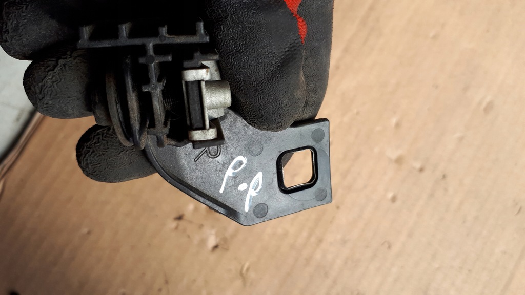 фото №6, A7 4g s7 кронштейн кронштейн лампи правий перед