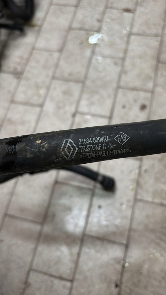 фото №7, Труба wąż шланг wody renault captur ii гібрид 1.6 e-tech 215346094r