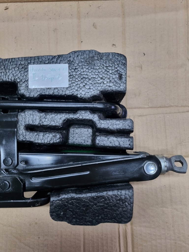 фото №6, Вкладиш колеса запасного домкрат набір hyundai santa fe ii 091492b050 комплект