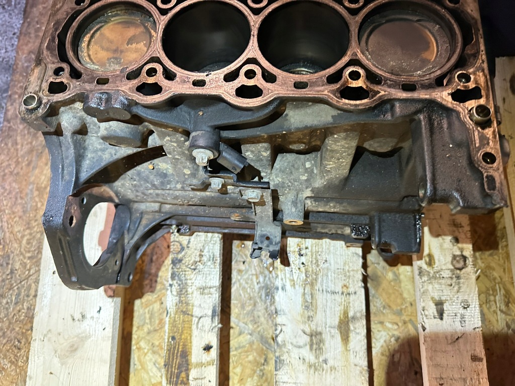 Блок двигателя dół wał поршни opel astra j meriva b 1.4 turbo b14net Киев