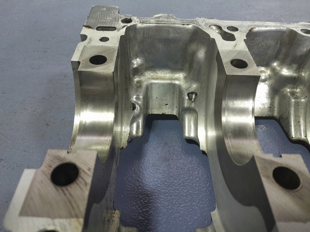 Lexus is 2 2.2 d-cat 2adfhv картер піддон масляна pół блок рамка двигуна в Україні