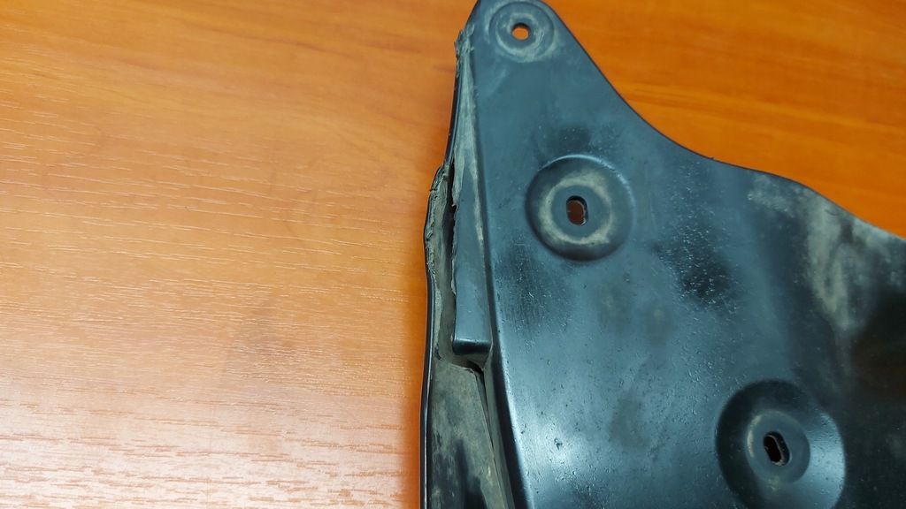 фото №11, Брызговик правый перед toyota land cruiser 200