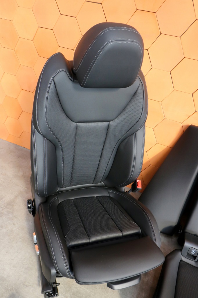 Bmw x4 g02 lci салон сидіння заднє сидіння тунель обшивки шкіра sport пам'ять 15 km Київ