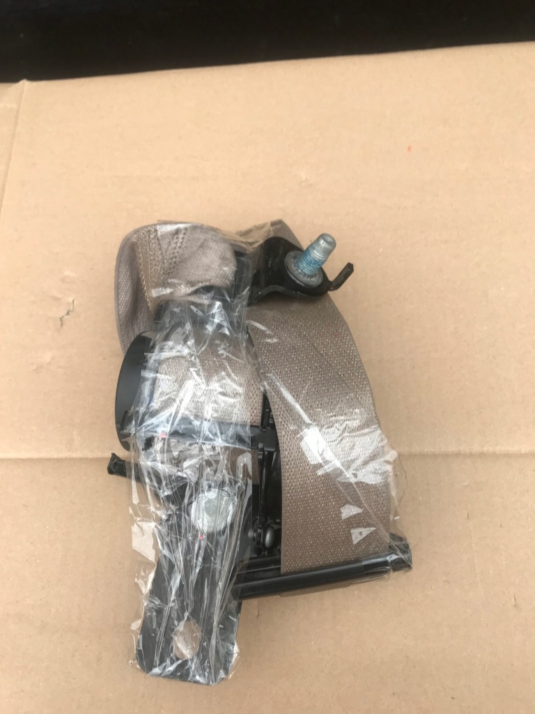 фото №4, Pas перед натягувач правий lancia thema 620675700a