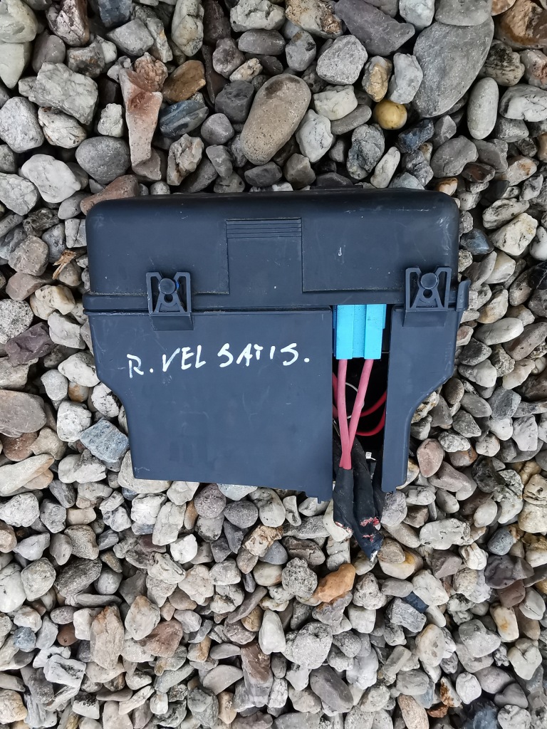 фото №3, Vel satis 2.0b коробка предохранителей 8200523721