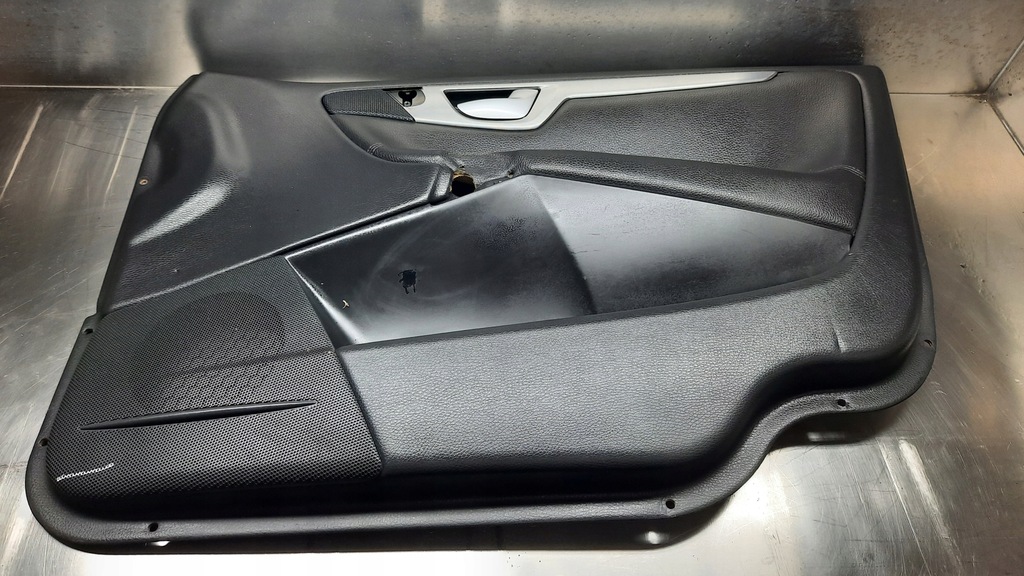 фото №1, Обивка дверь правый перед volvo s60 00-04r