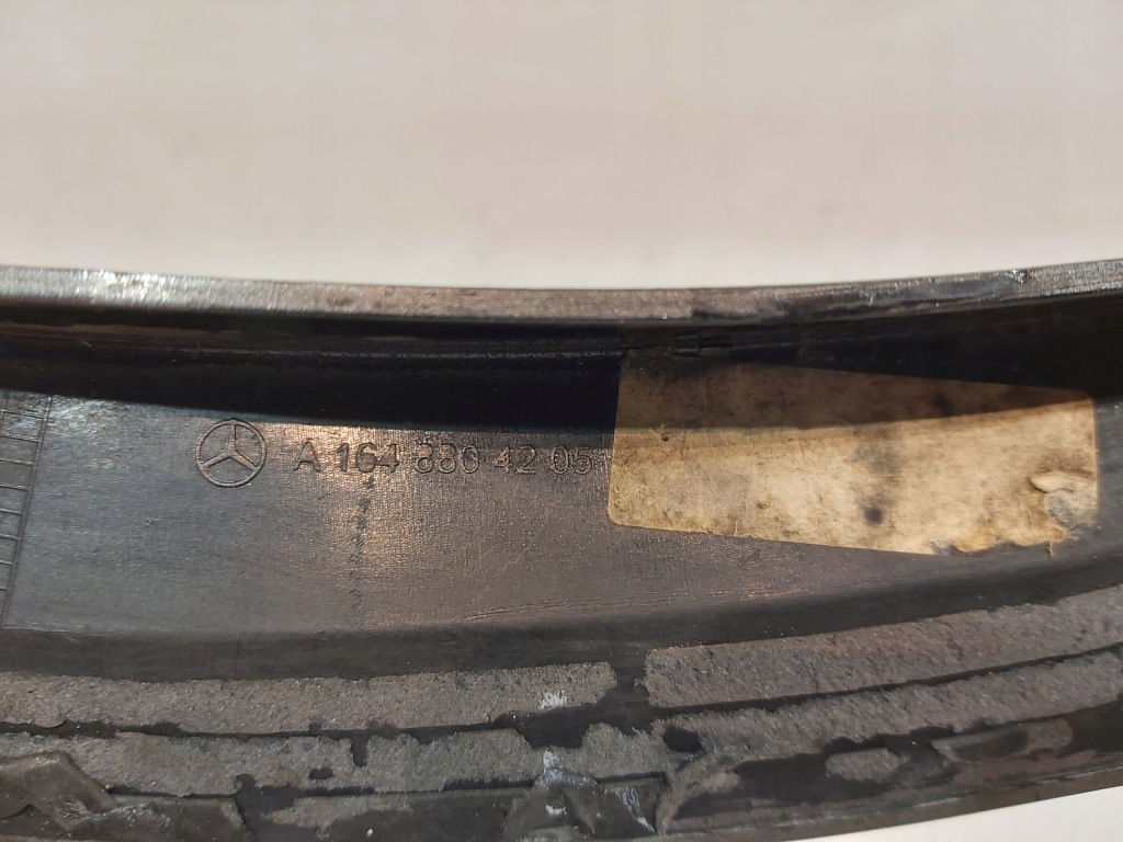 Накладка крила задній ліва права ml w164 amg в Україні