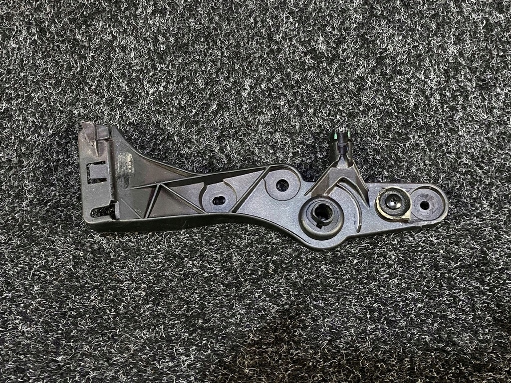 фото №1, Bmw seria 4 f32 кронштейн ручка капот 7326365