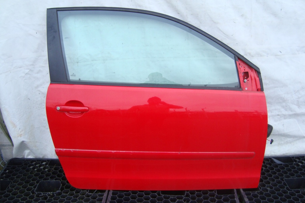 фото №1, Дверь правый перед lp3g 3d vw polo 9n 01- poznań