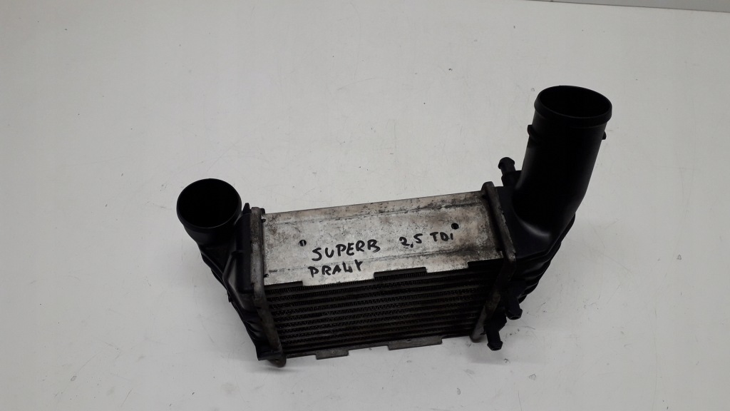 Superb 1 passat b5 a4 a6 2.5 tdi интеркулер правый Недорого