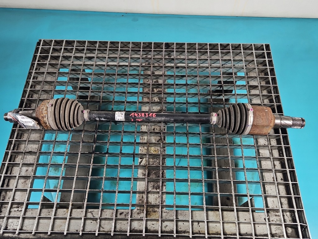 Купить Приводной вал задний  левая tesla model 3 2017- null автоматическая коробка передач