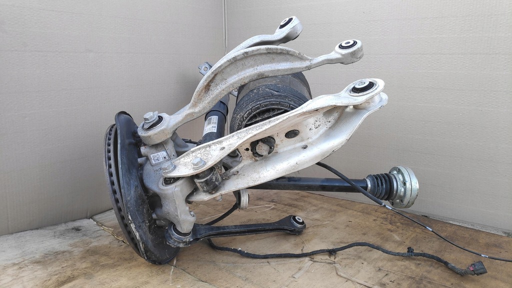 фото №13, Поворотний кулак ступиця важелі амортизатор лівий задня volkswagen touareg iii 4m4616001c