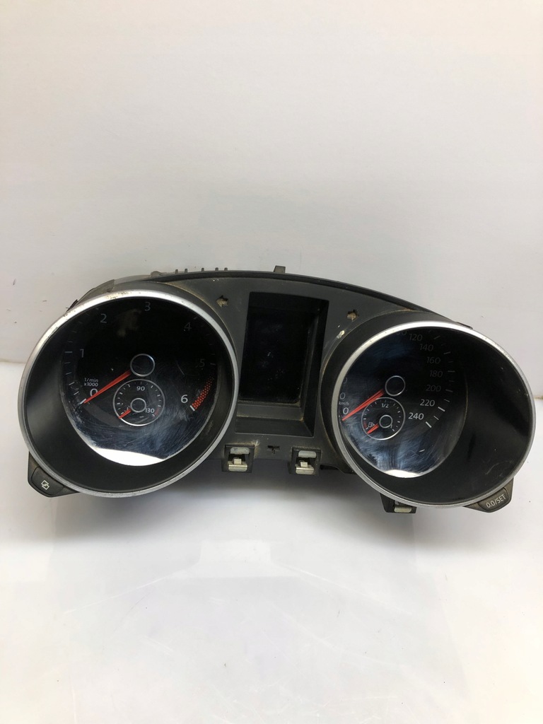 фото №1, Счетчик приборная панель 5k0920871a vag