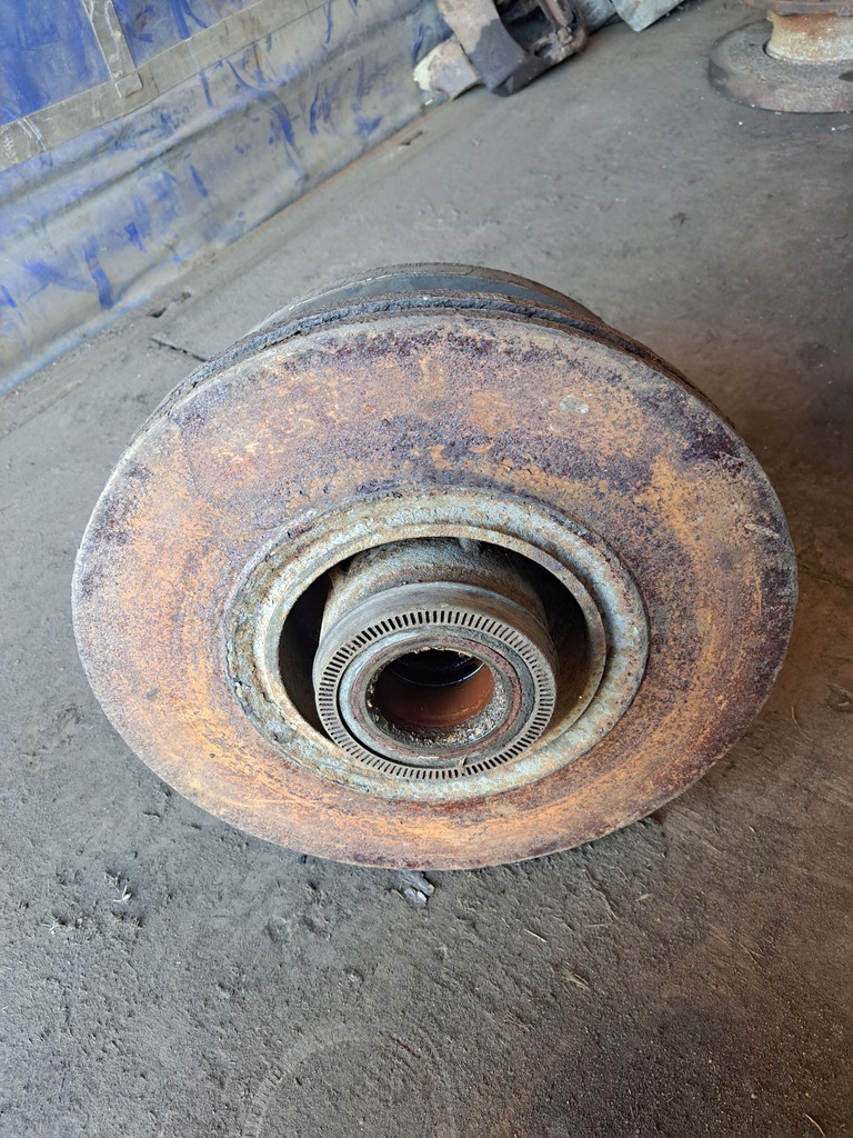 фото №4, Ступиця перед комплектна renault midlum dxi 22.5