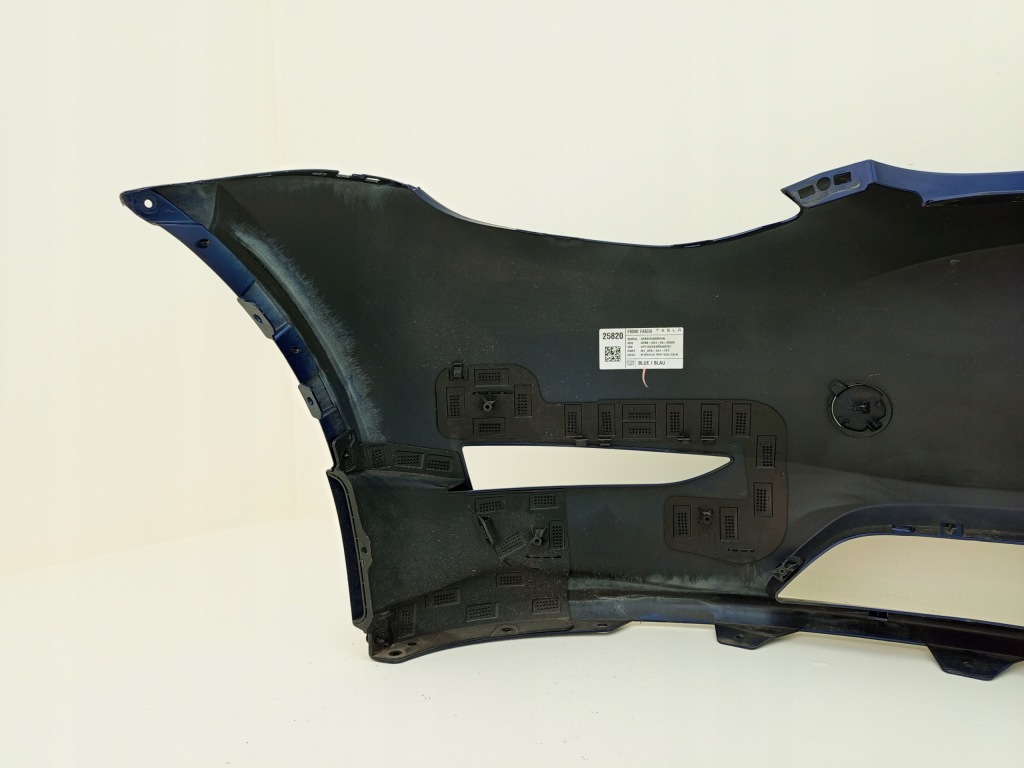 Tesla model y 2020- бампер перед передний 1540100-06-c Оригинал