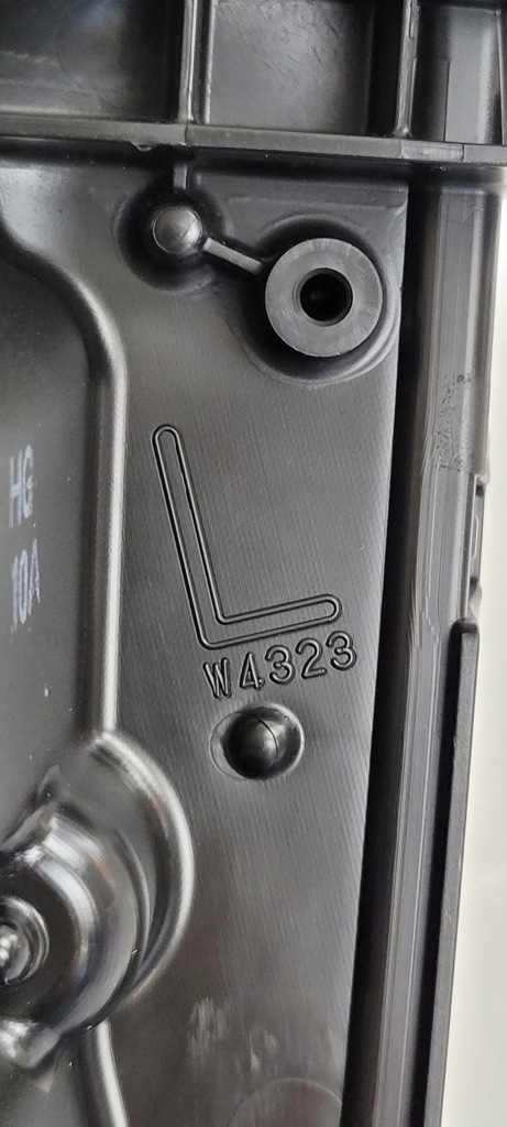 Противотуманная фара левое  mitsubishi eclipse cross 2018- w4323 в Украине