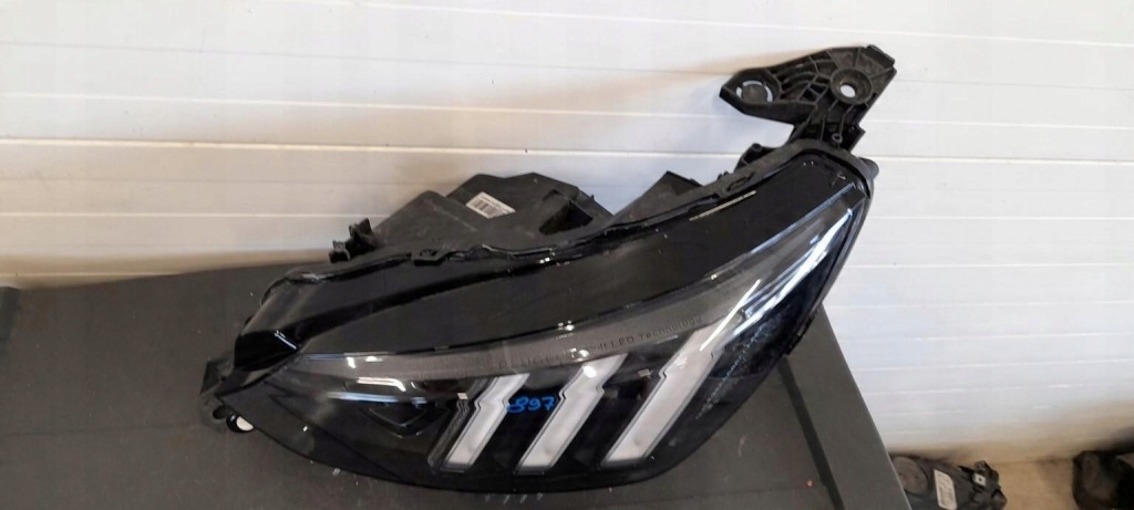 Фара передняя левая peugeot 208/2008 full led 2019 Оригинал