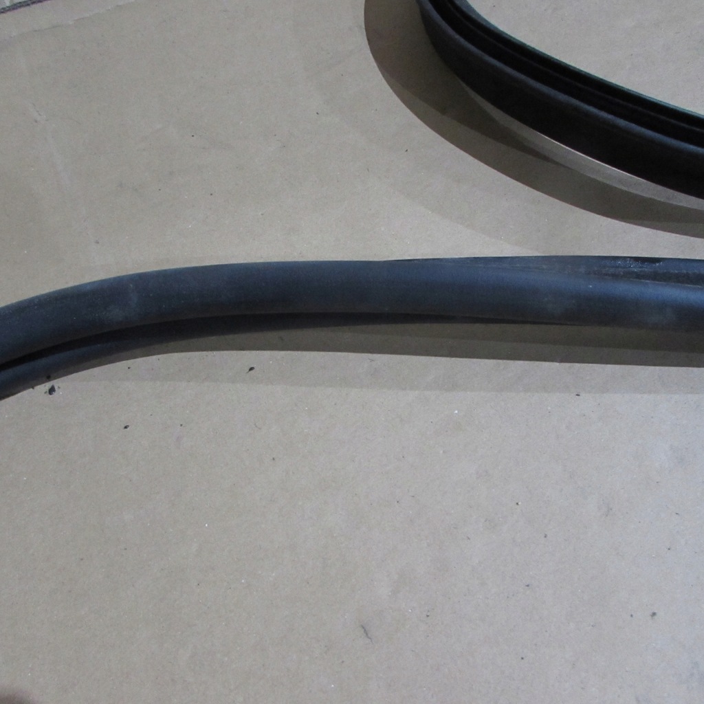 фото №3, Прокладка багажника renault zoe