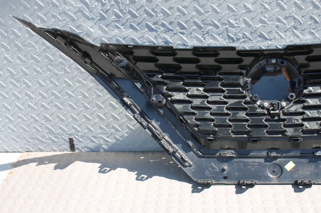 фото №6, Решётка радиатора передняя + эмблема камера перед nissan qashqai iii j12 21-