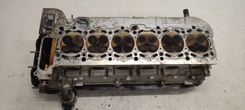 Головка двигателя bmw e39 525i 256s5 с Разборки