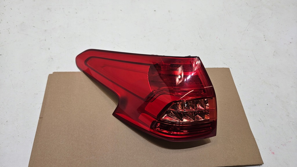 фото №6, Лампа задня задня ліва citroen c5 iii kombi 9681074180