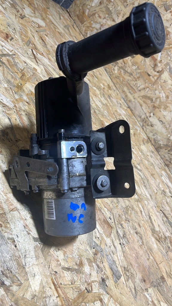 фото №1, C4 b7 насос усилителя