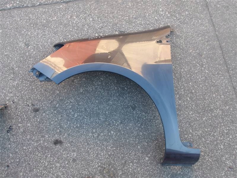 Крыло  левое  передний renault clio 3 185 teb66 Доставка