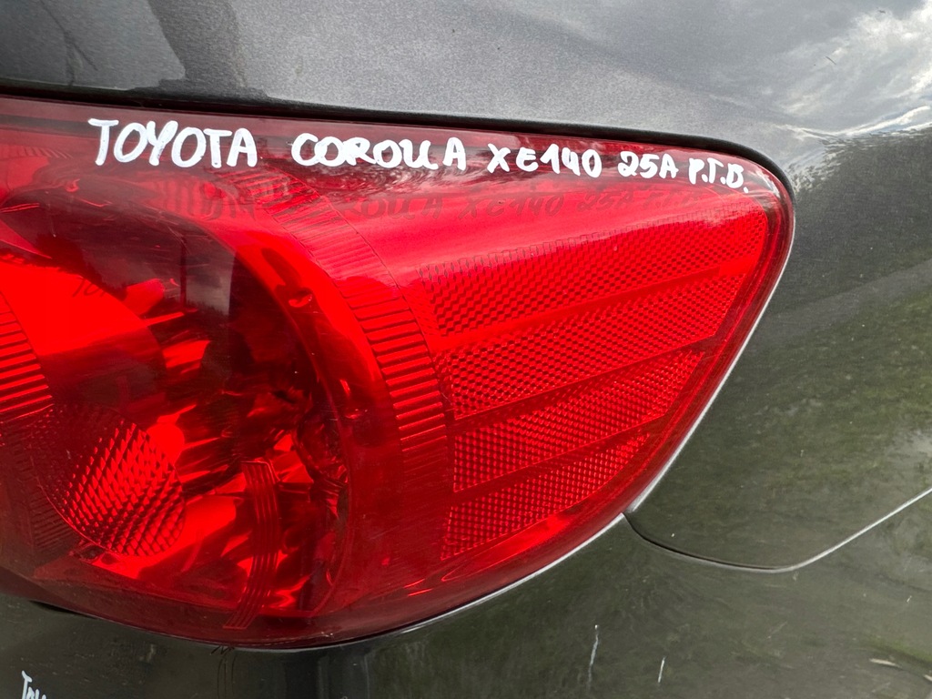 фото №9, Toyota corolla x e14 e15 лампа правая задняя правый задняя с крыла крыло