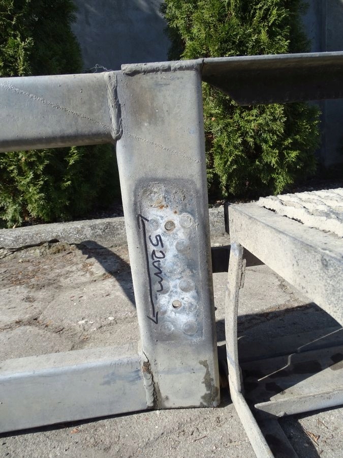 Iveco daf man бампер задній підніжка складний Оригінал