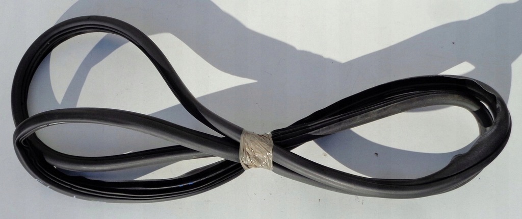 фото №1, Citroen c4 picasso 08 r прокладка дверь левая задняя