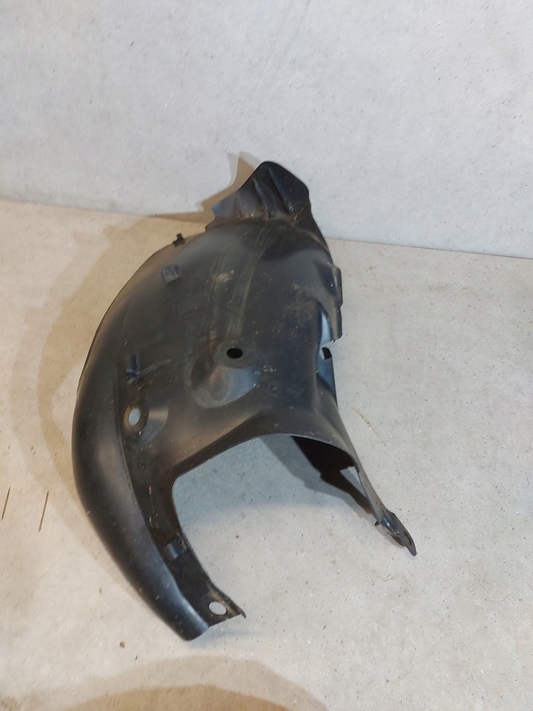 фото №1, Renault clio iii підкрилок праве перед 8200289946