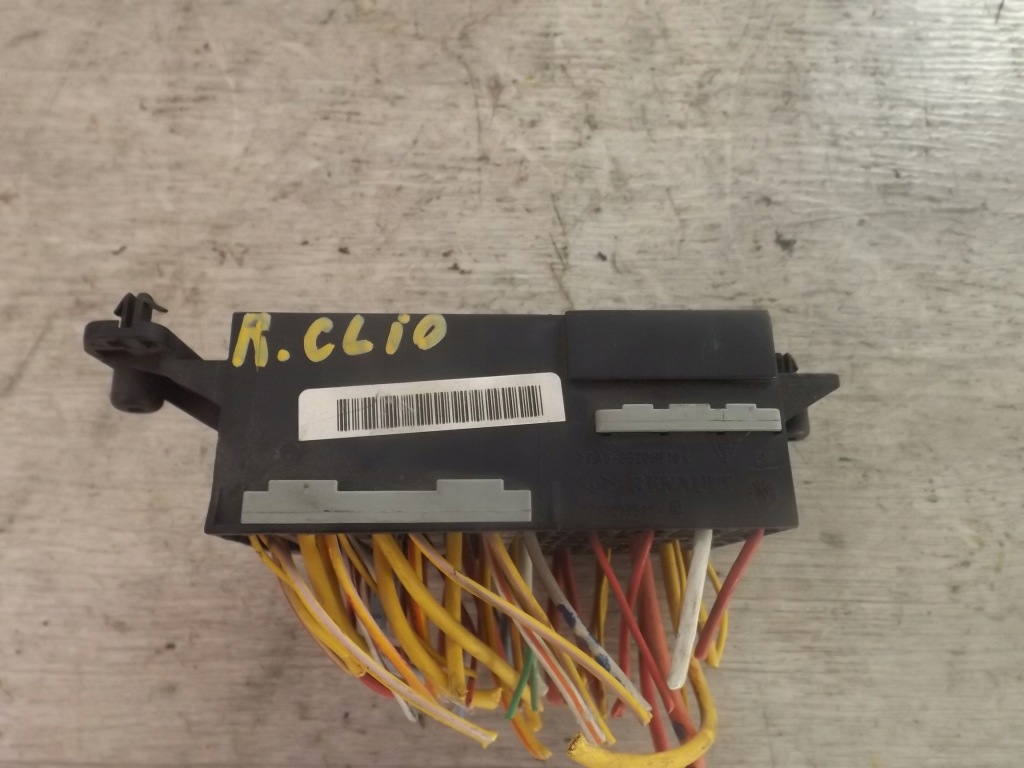 Коробка предохранителей renault clio 2 770329759 Цена