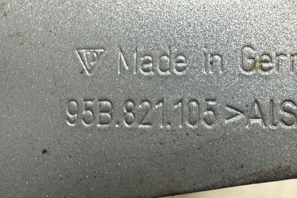 фото №8, Крыло передний левый porsche macan 95b 95b821101y 3.6l бензиновый 294kw