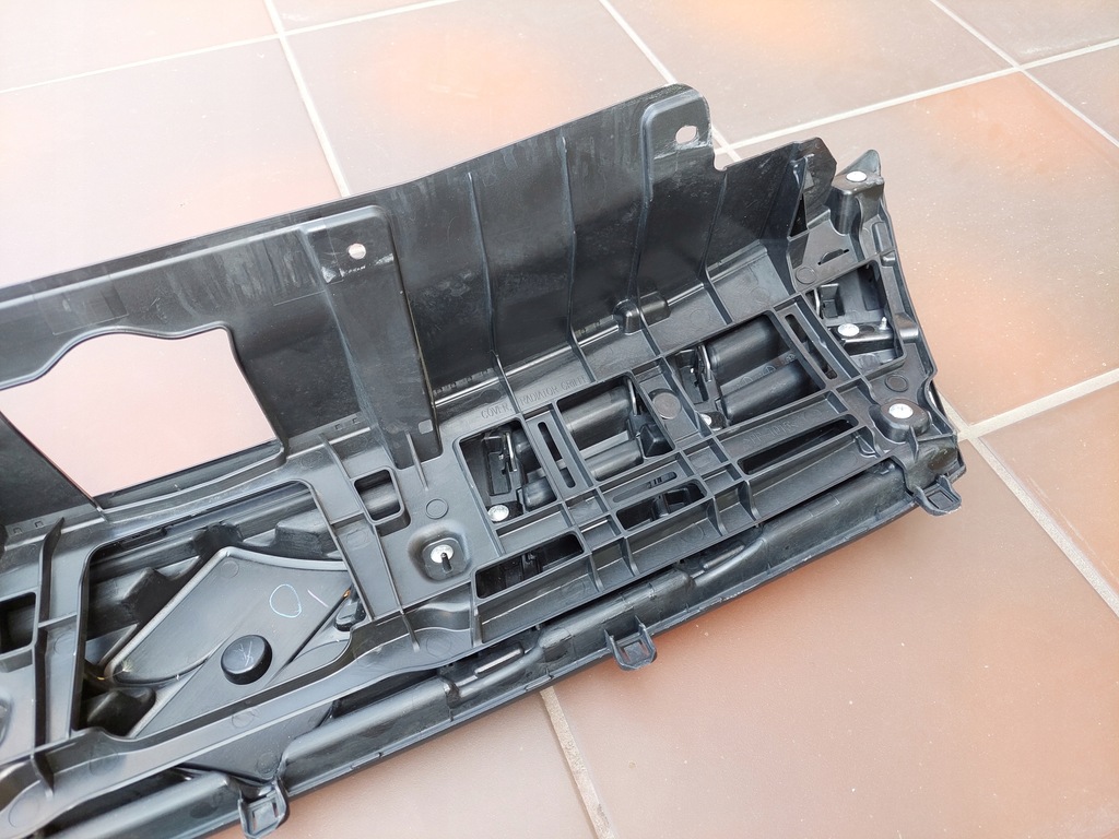 фото №13, Решётка радиатора - решётка радиатора - suzuki vitara iii - lift