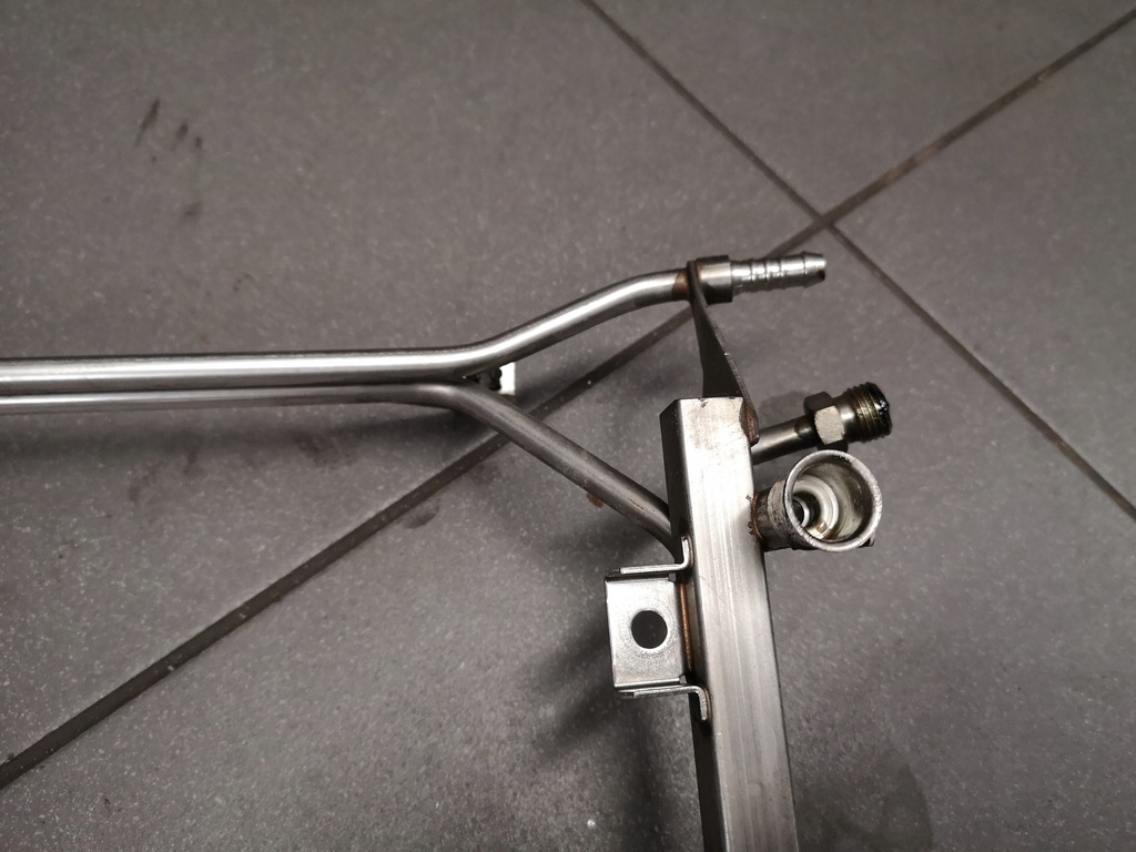 фото №9, Молдинг впрыскная audi a8 d2 2.8 amx 078133681aj